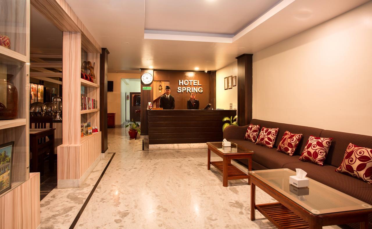 Hotel Spring Покхара Екстер'єр фото