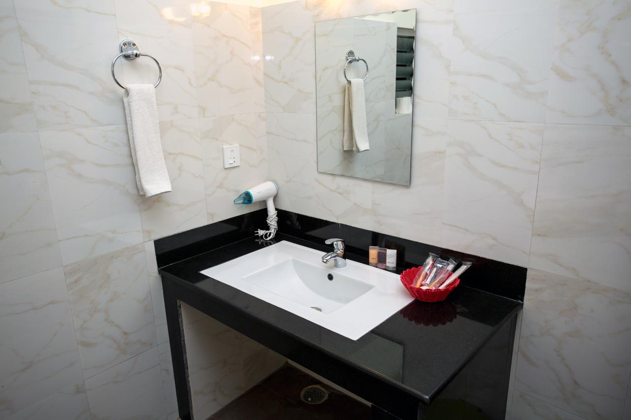 Hotel Spring Покхара Екстер'єр фото